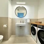Apartmán Luksusowe Nad Morzem Z Widokiem Na Jezioro I Basen Wraz Z Prywatnym Wejsciem Na Plaze