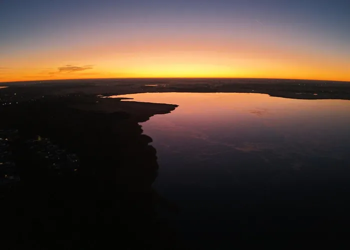 Luksusowe Nad Morzem Z Widokiem Na Jezioro I Basen Wraz Z Prywatnym Wejsciem Na Plaze 아파트 *