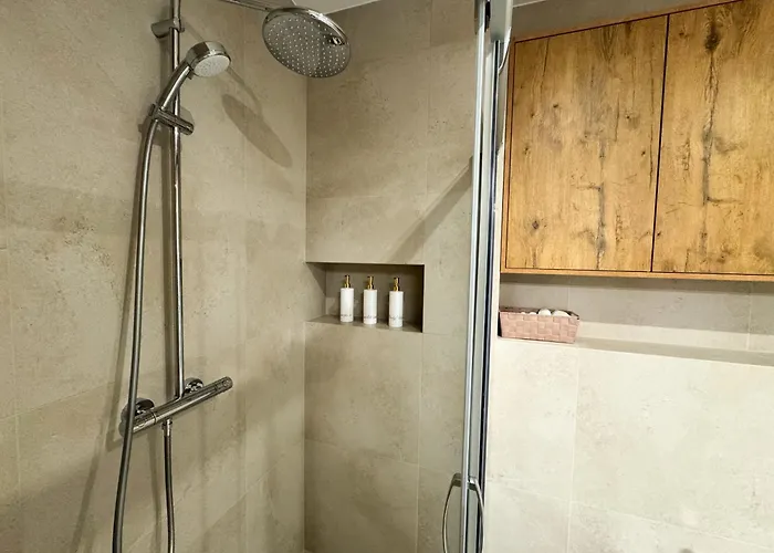 Luksusowe Nad Morzem Z Widokiem Na Jezioro I Basen Wraz Z Prywatnym Wejsciem Na Plaze 아파트