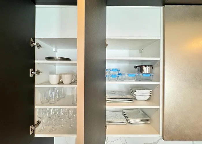 Apartament Luksusowe Nad Morzem Z Widokiem Na Jezioro I Basen Wraz Z Prywatnym Wejściem Na Plażę