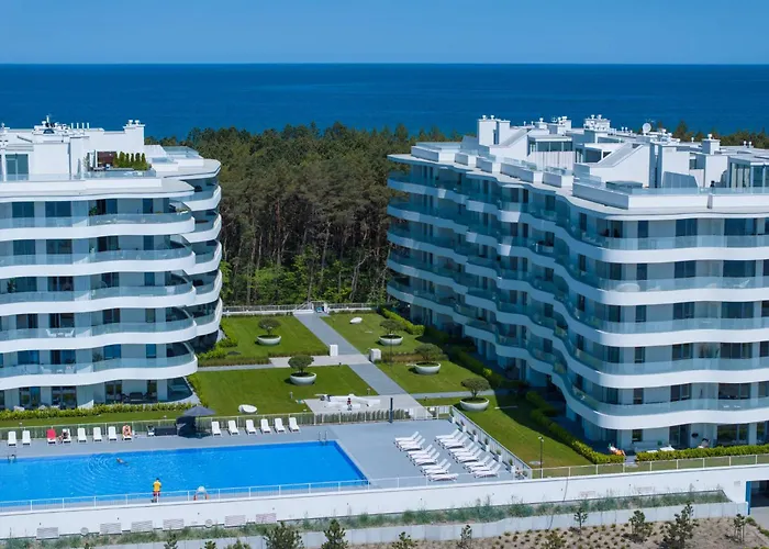 Luksusowe Nad Morzem Z Widokiem Na Jezioro I Basen Wraz Z Prywatnym Wejściem Na Plażę Apartament Rogowo (Gryfice)