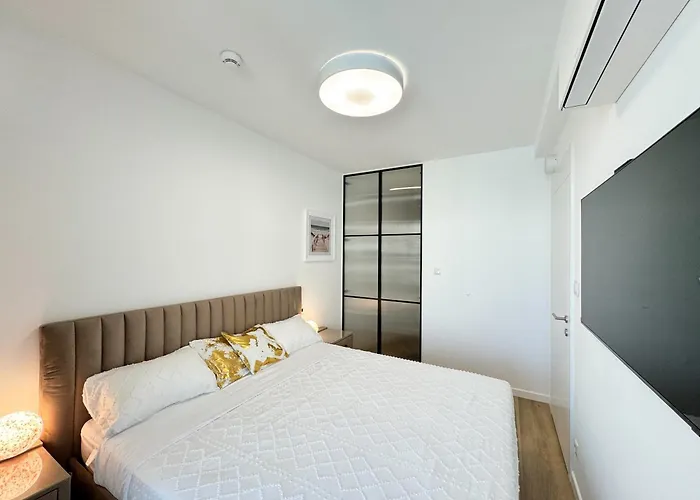 Apartament Luksusowe Nad Morzem Z Widokiem Na Jezioro I Basen Wraz Z Prywatnym Wejściem Na Plażę