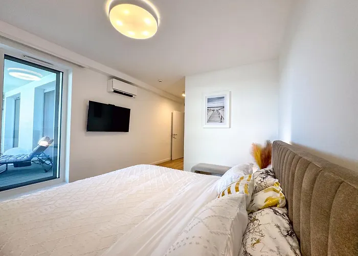 Apartament Luksusowe Nad Morzem Z Widokiem Na Jezioro I Basen Wraz Z Prywatnym Wejściem Na Plażę Rogowo (Gryfice)